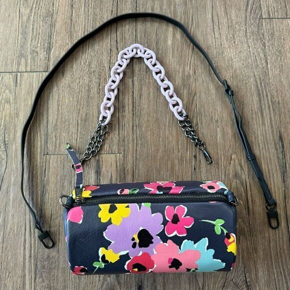 Handmade Genuine Cowhide Floral Print Barrel Bag/Crossbody with 2 Strap Styles - Picture 7 of 15